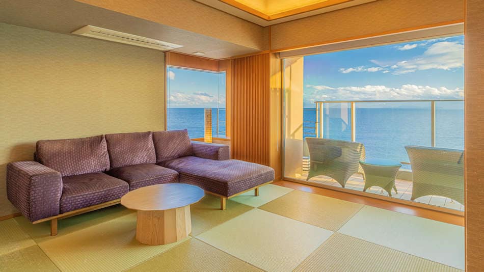 Shiosai Club Scenic Japanese Modern "Iki"