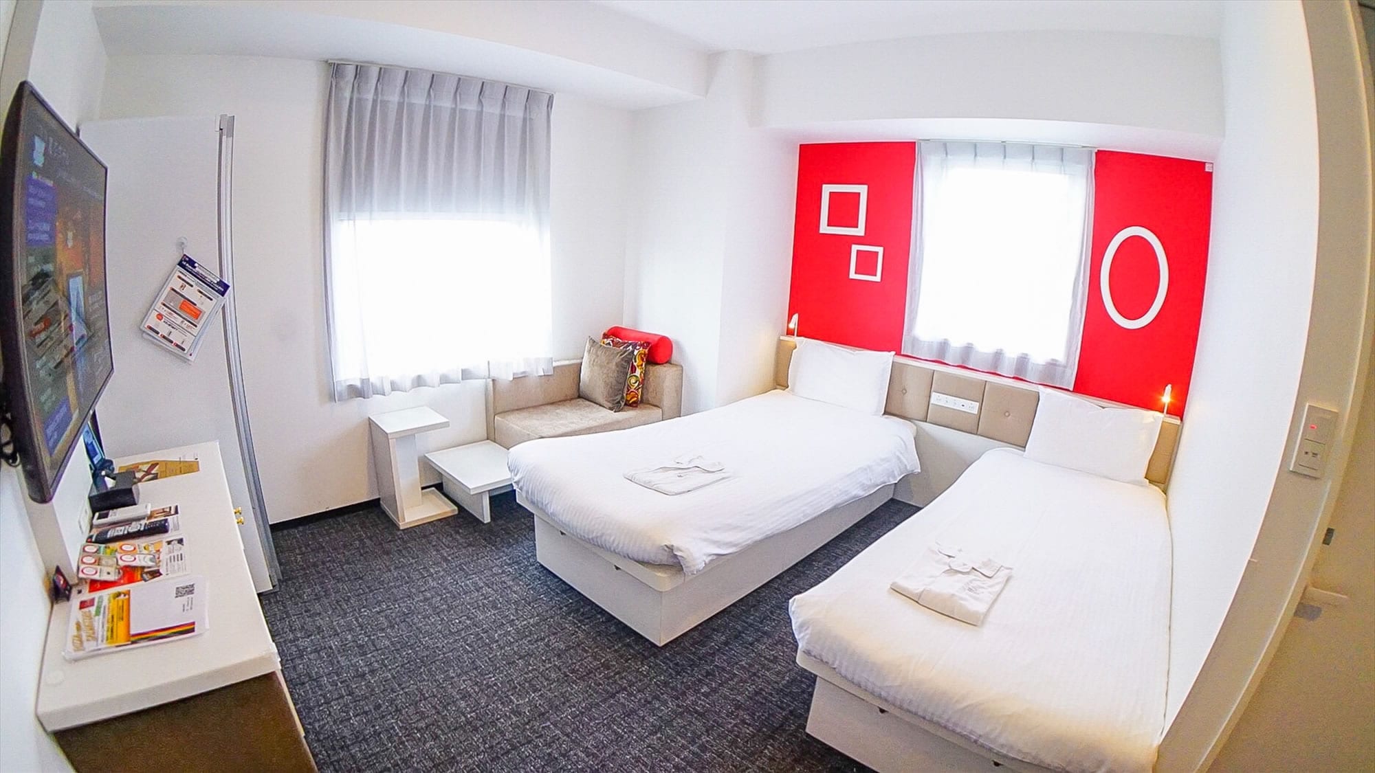  [Corner twin room] Accommodates 2 adults + 1 bed-sharing separate type with separate beds
