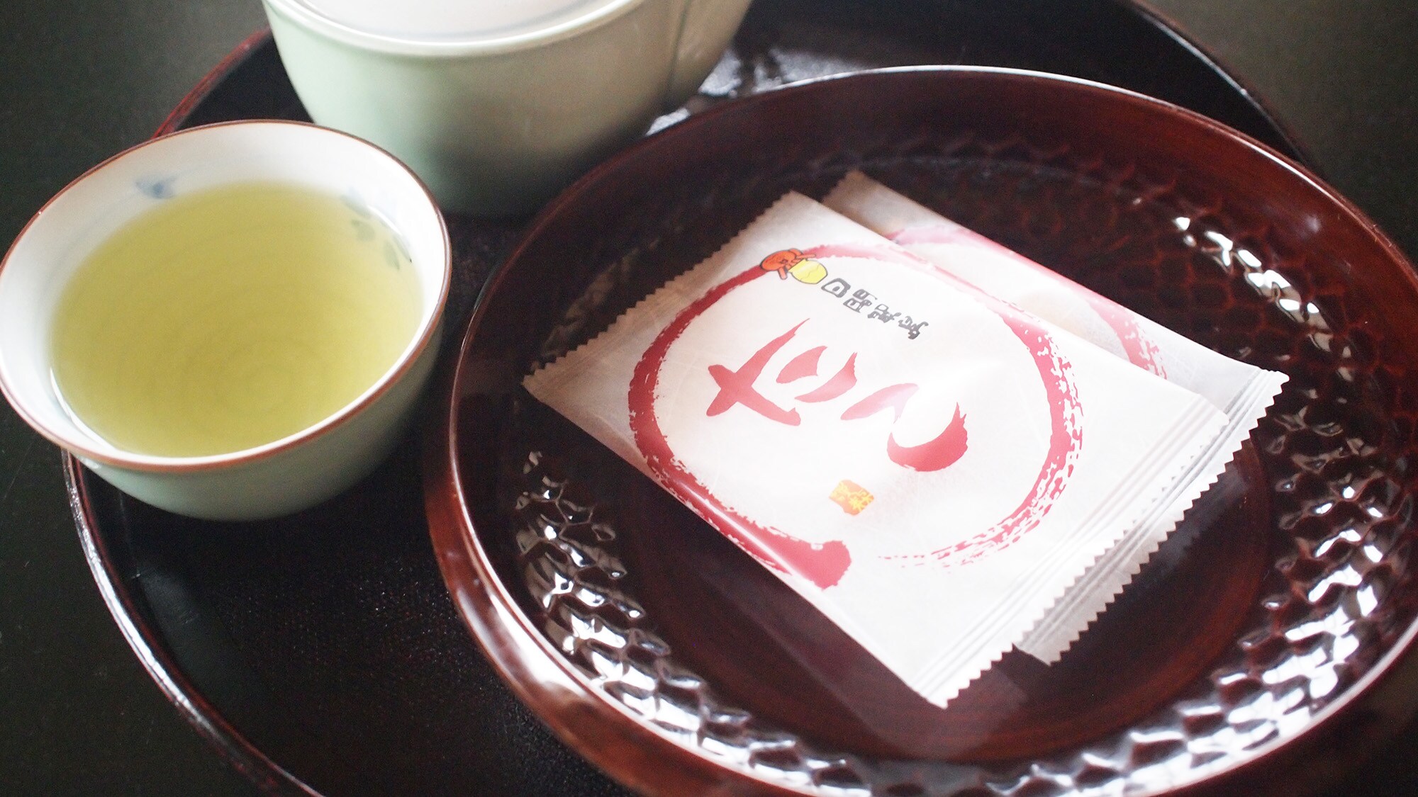 * [Others] After arriving, take a break with tea ♪ Enjoy with Himaka's sweets