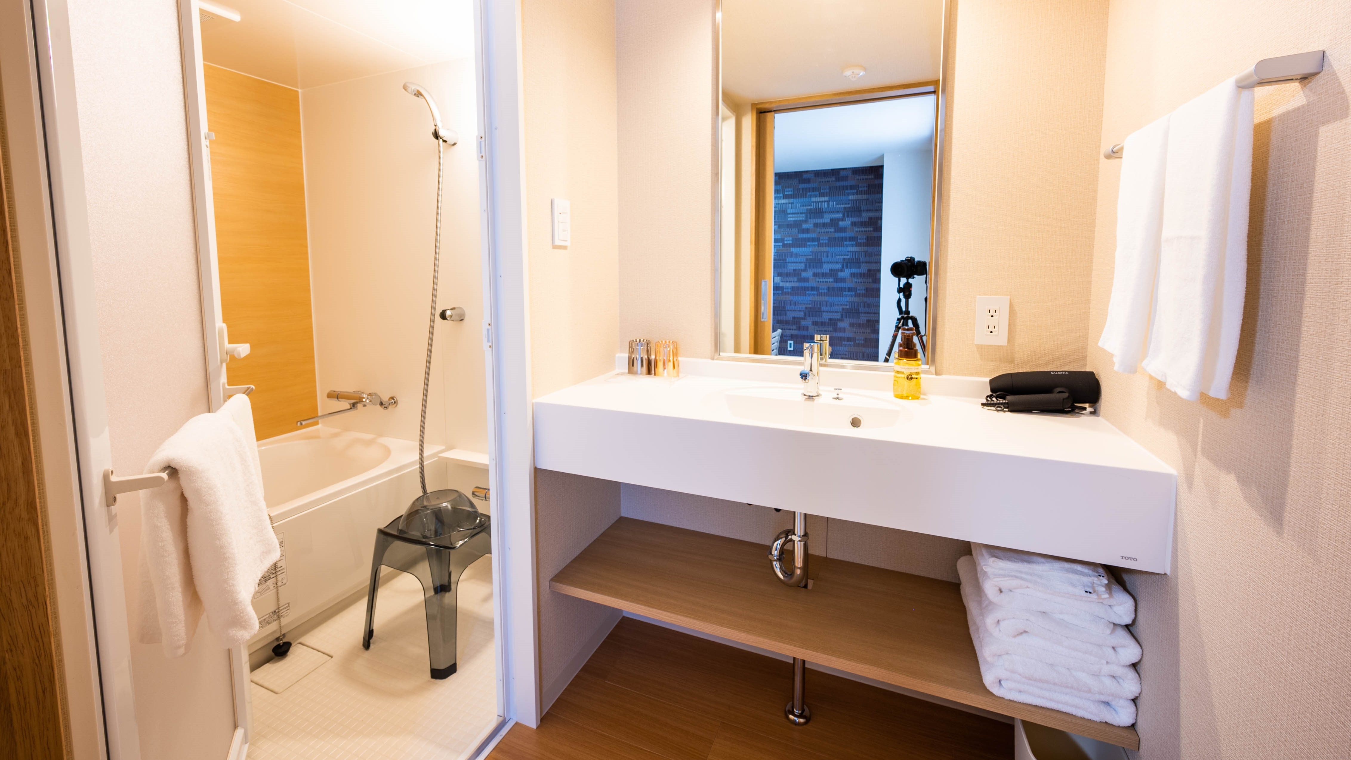 Japanese-style bathroom is a separate type.