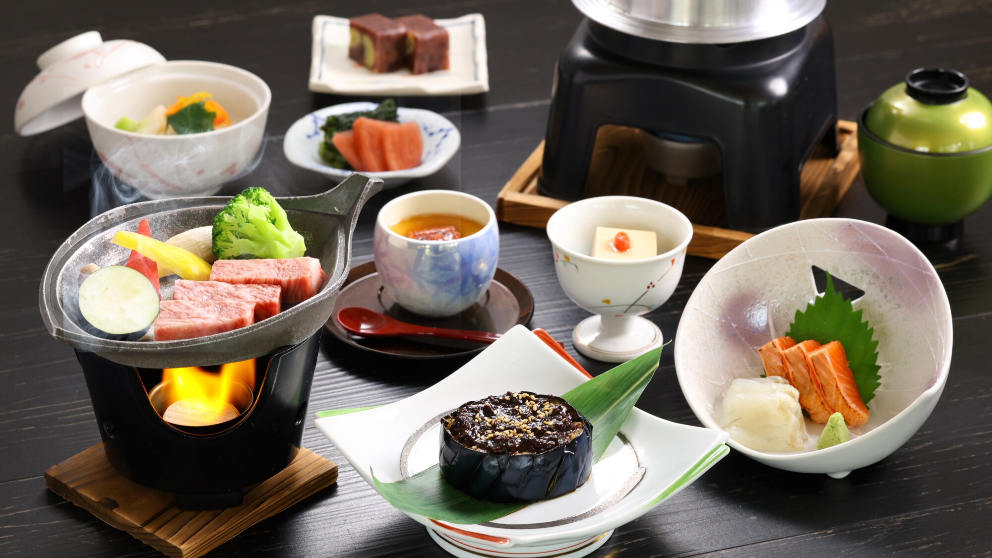 ■ Hotel dinner: Japanese banquet meal (example)