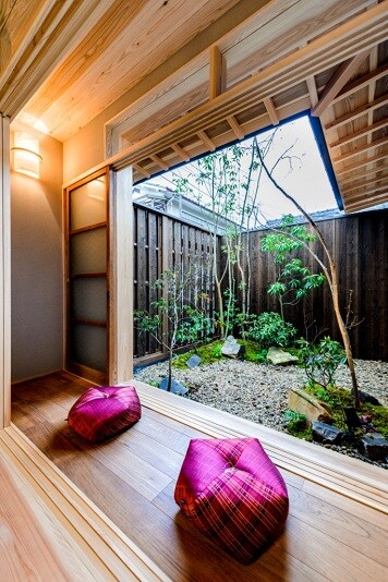 建筑物内。