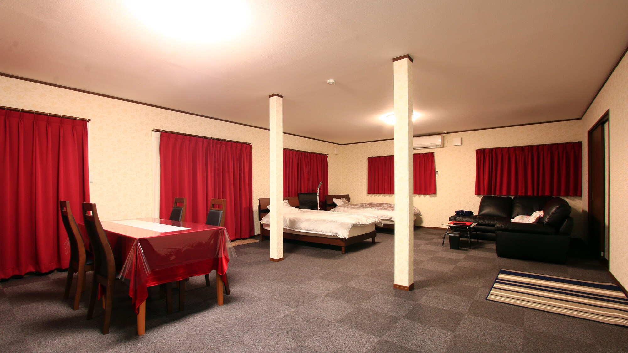 [Guest Rooms]