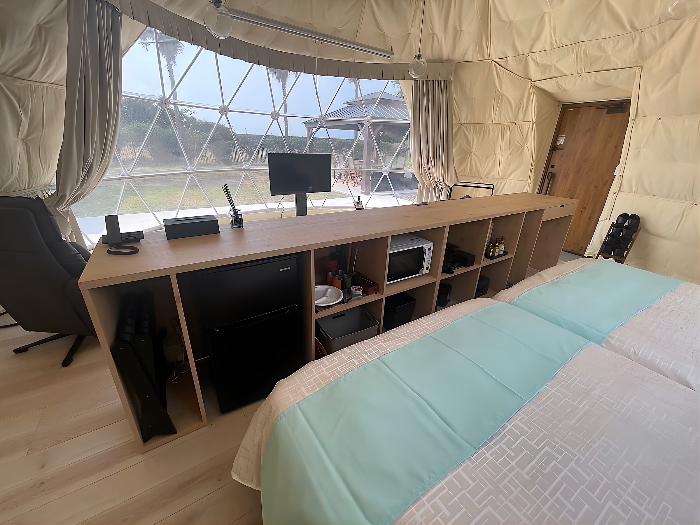 ห้องพักสไตล์ตะวันตกโมเดิร์น (ห้องสไตล์ตะวันตก) & (อนุญาตให้นำสุนัขเข้าพักได้)