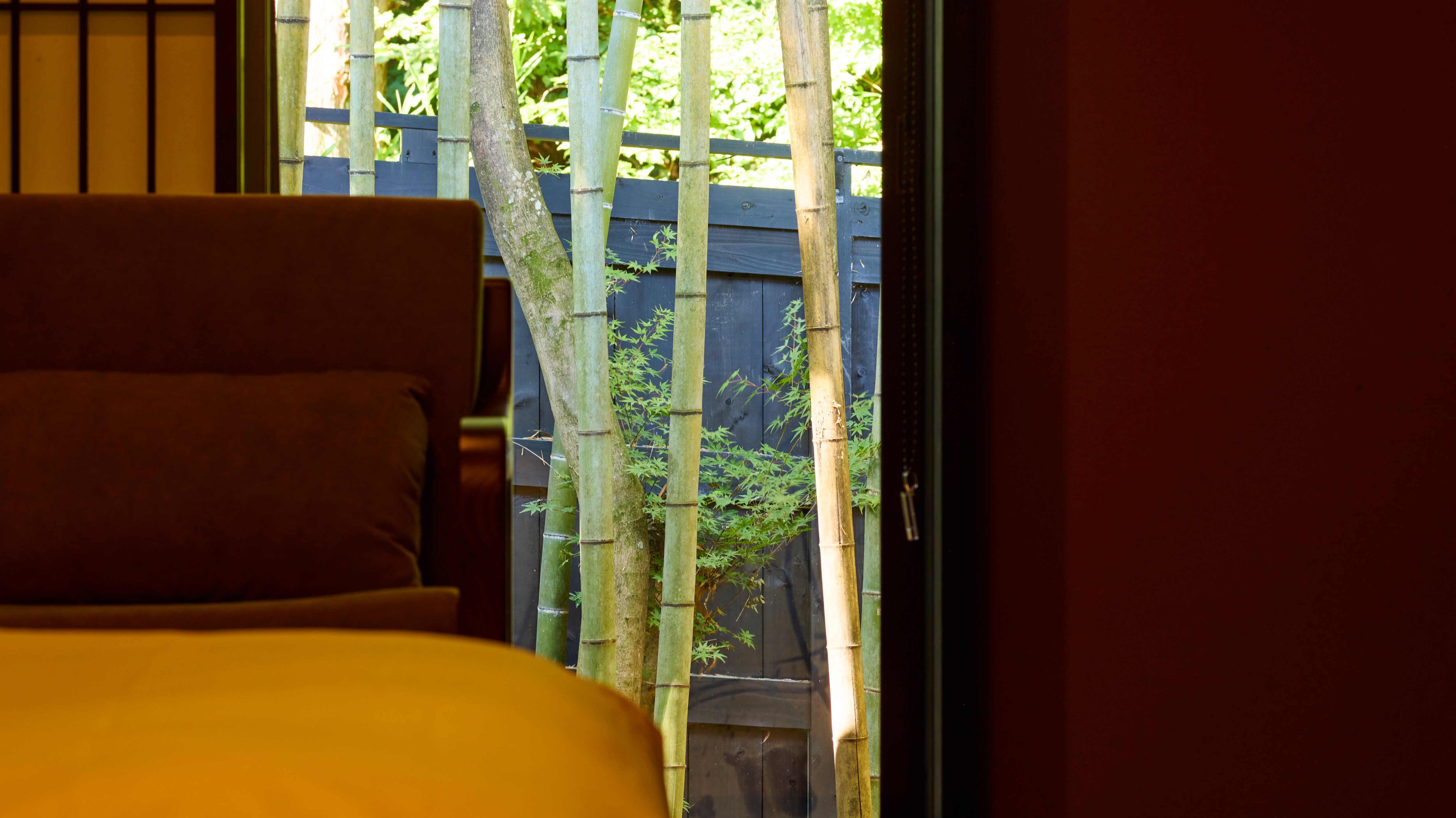 [Comfort Japanese-style Room] Relax in a secluded space where you can enjoy views of a bamboo grove from your room.