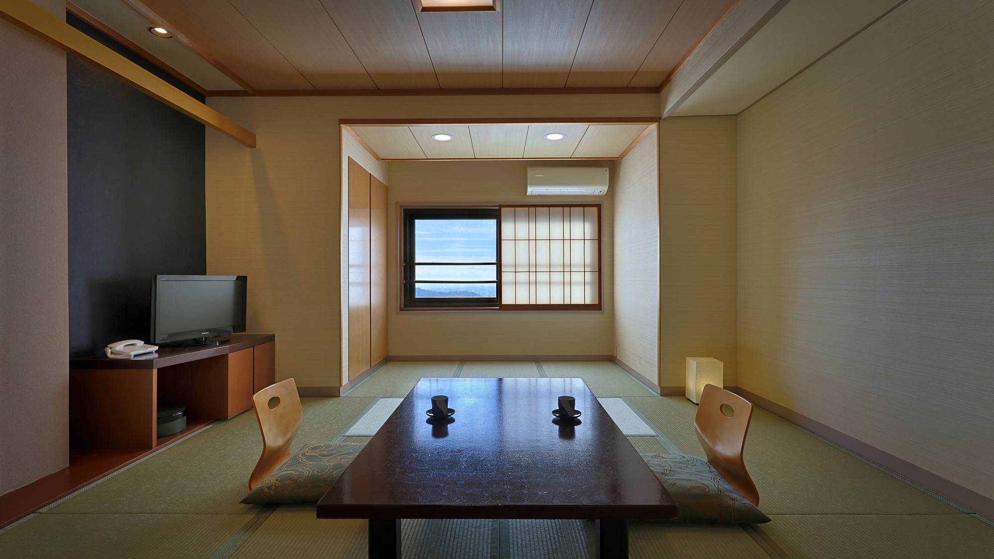 [Main building] Japanese-style room 8.5-11 tatami mats