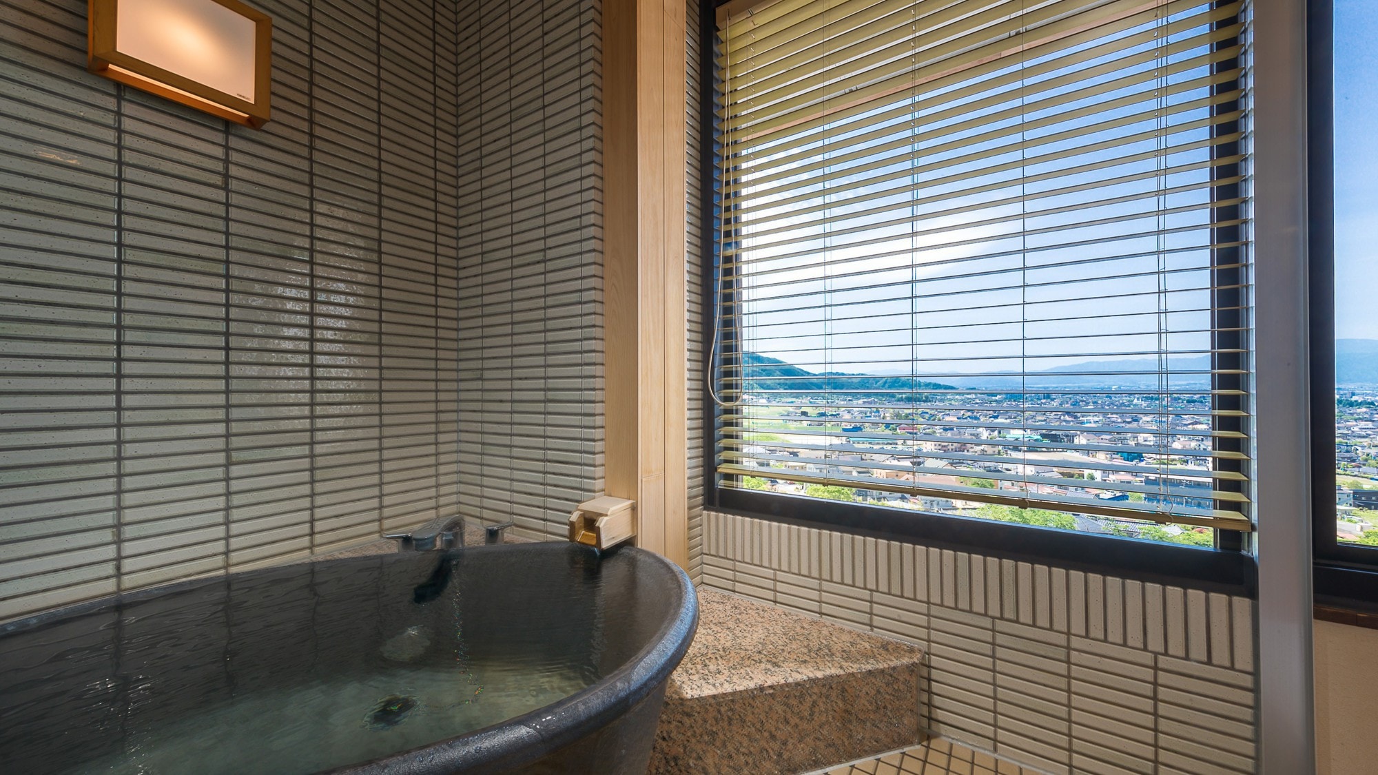 [Twin with west hall / observation bath (36㎡)]