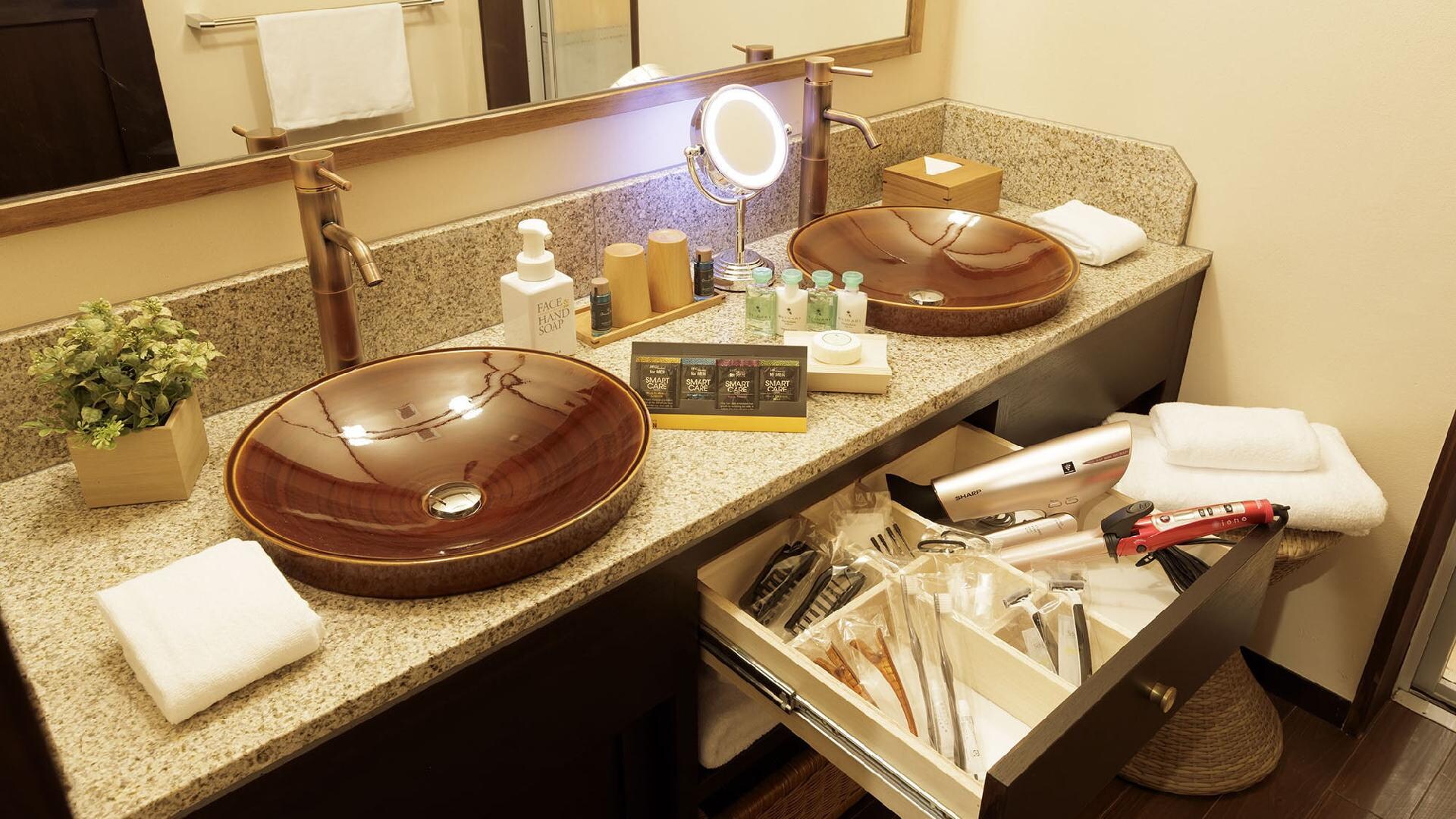 An example of room amenities