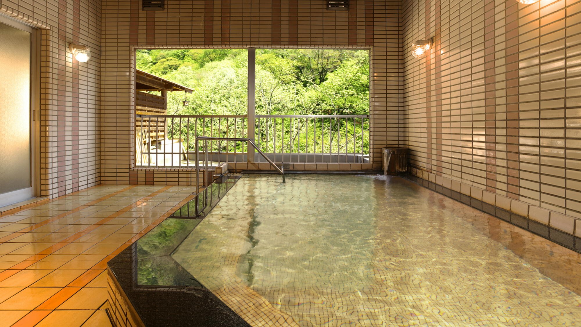 [Large public bath]