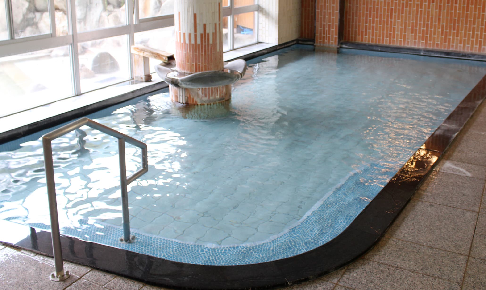 男士大浴場（室內浴池）