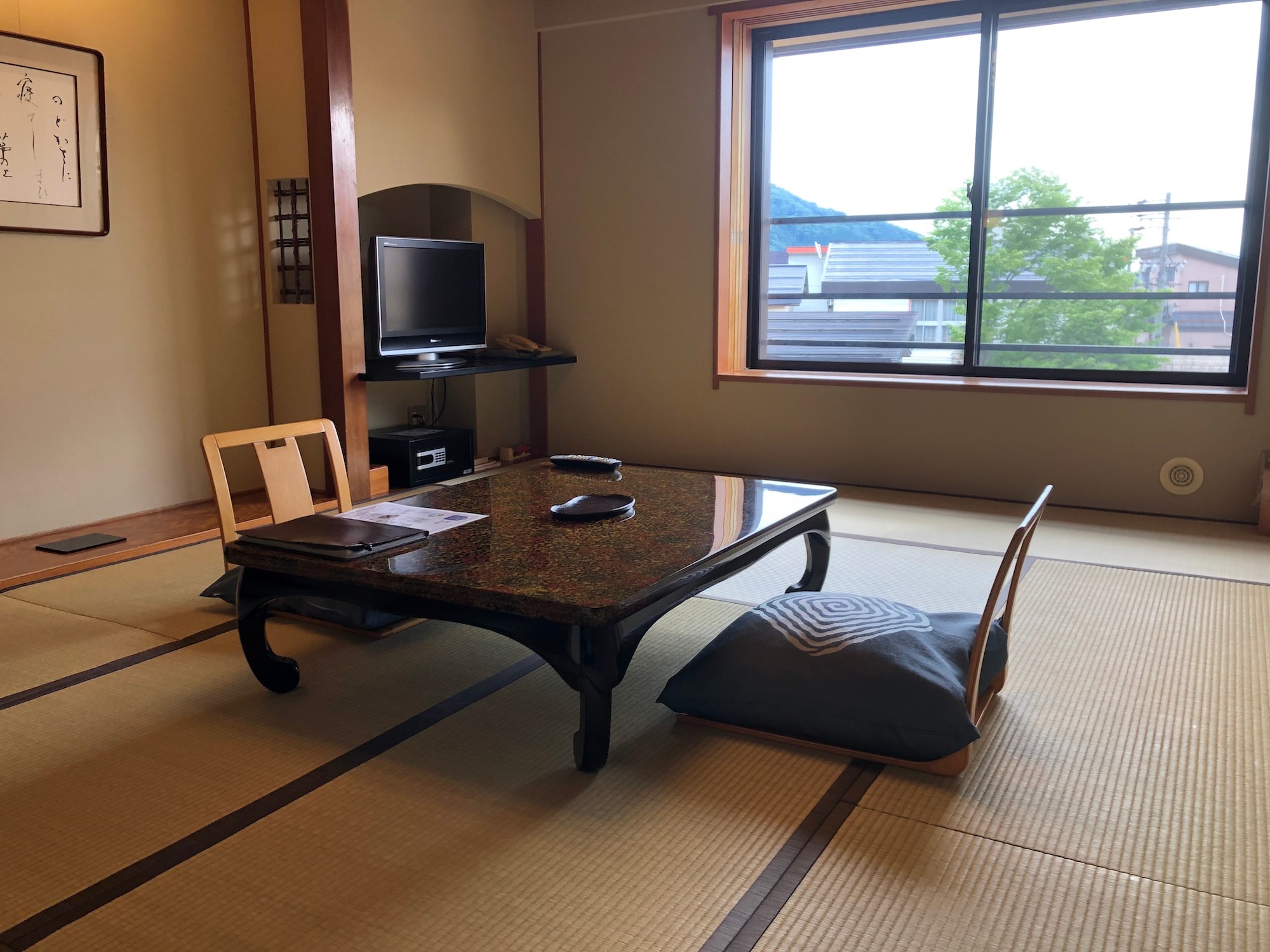 Compact Japanese-style room