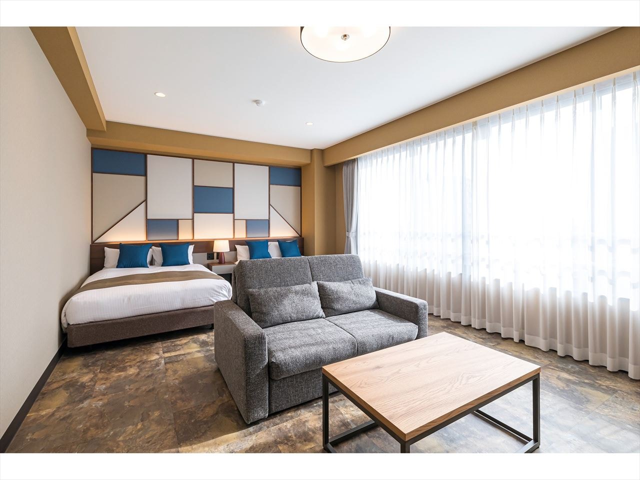 Premium Twin Room Please spend a wonderful time in a spacious room and a luxury residence.