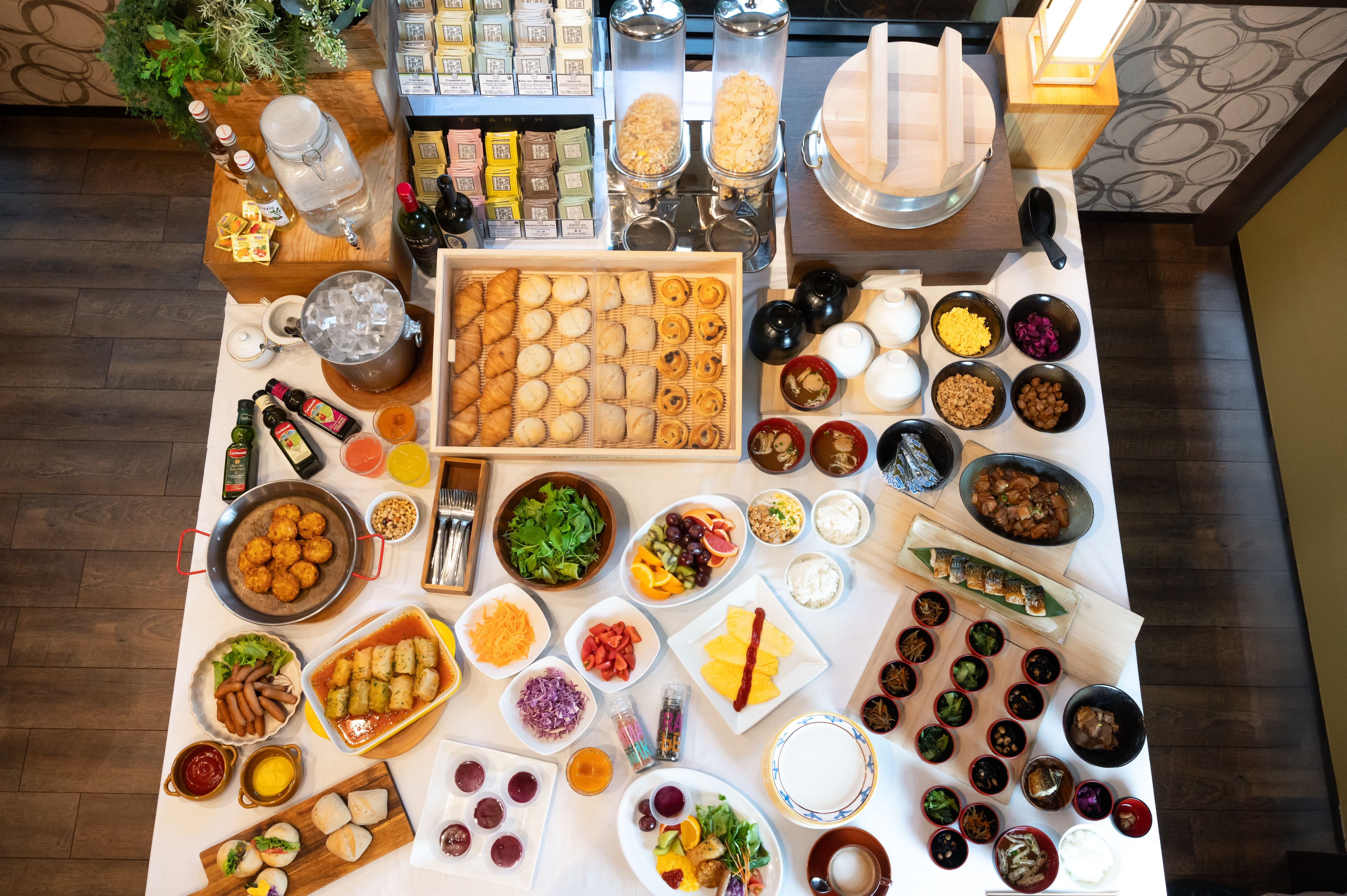 Enjoy a breakfast made with plenty of local delicacies.