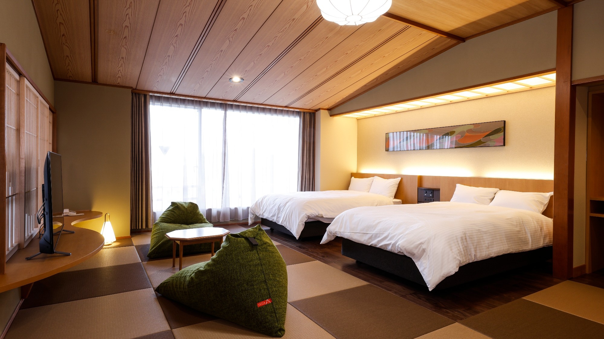 [Corner Comfort Room <Yumetsuru>] Comfortable cushions are also available to enrich your time in the room.