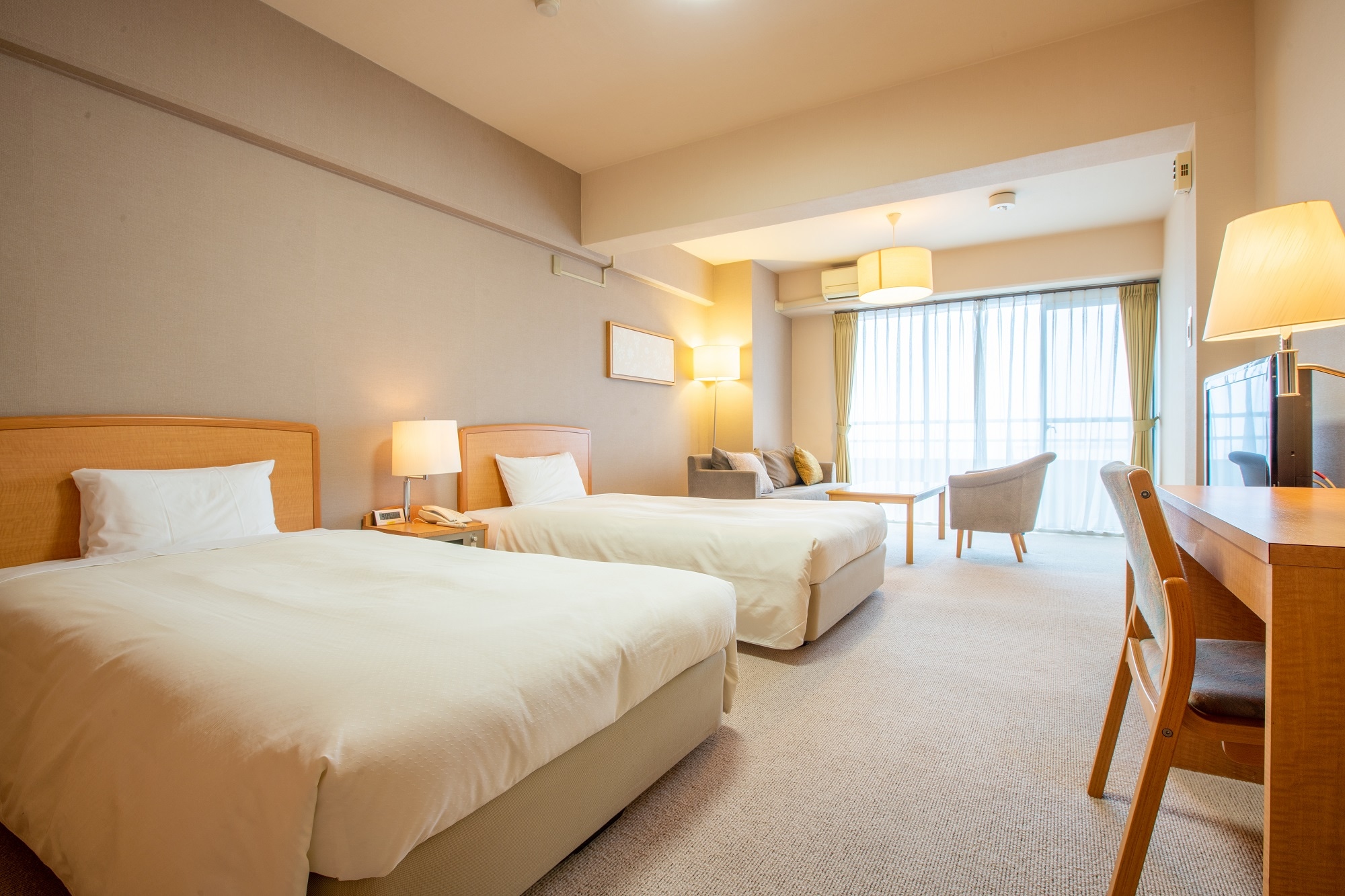 Western-style twin room (example)