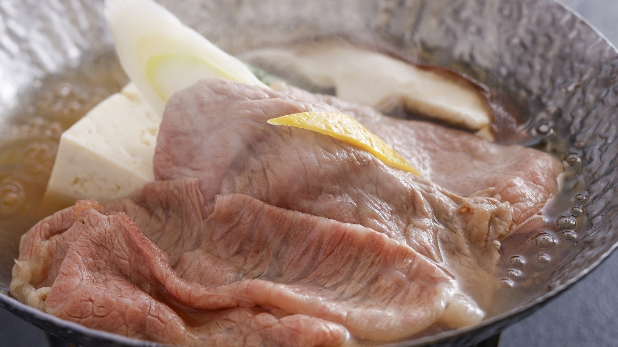 Wakayama Prefecture Kumano Beef Shabu-Shabu Hot Pot with Yuzu Citrus Flavor