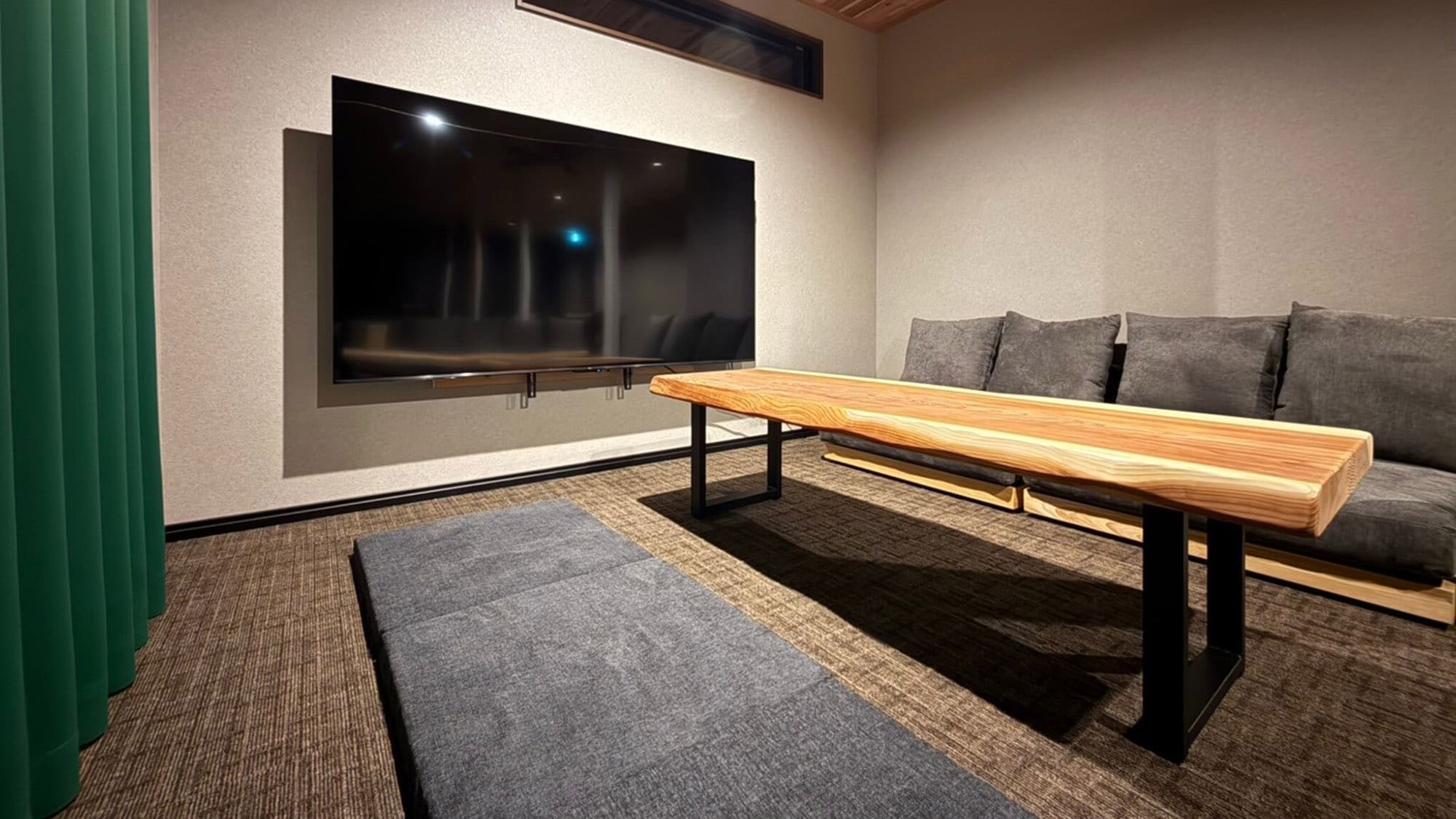 ・[Playroom] A spacious space. Enjoy a lively and lively time with a large group of people.
