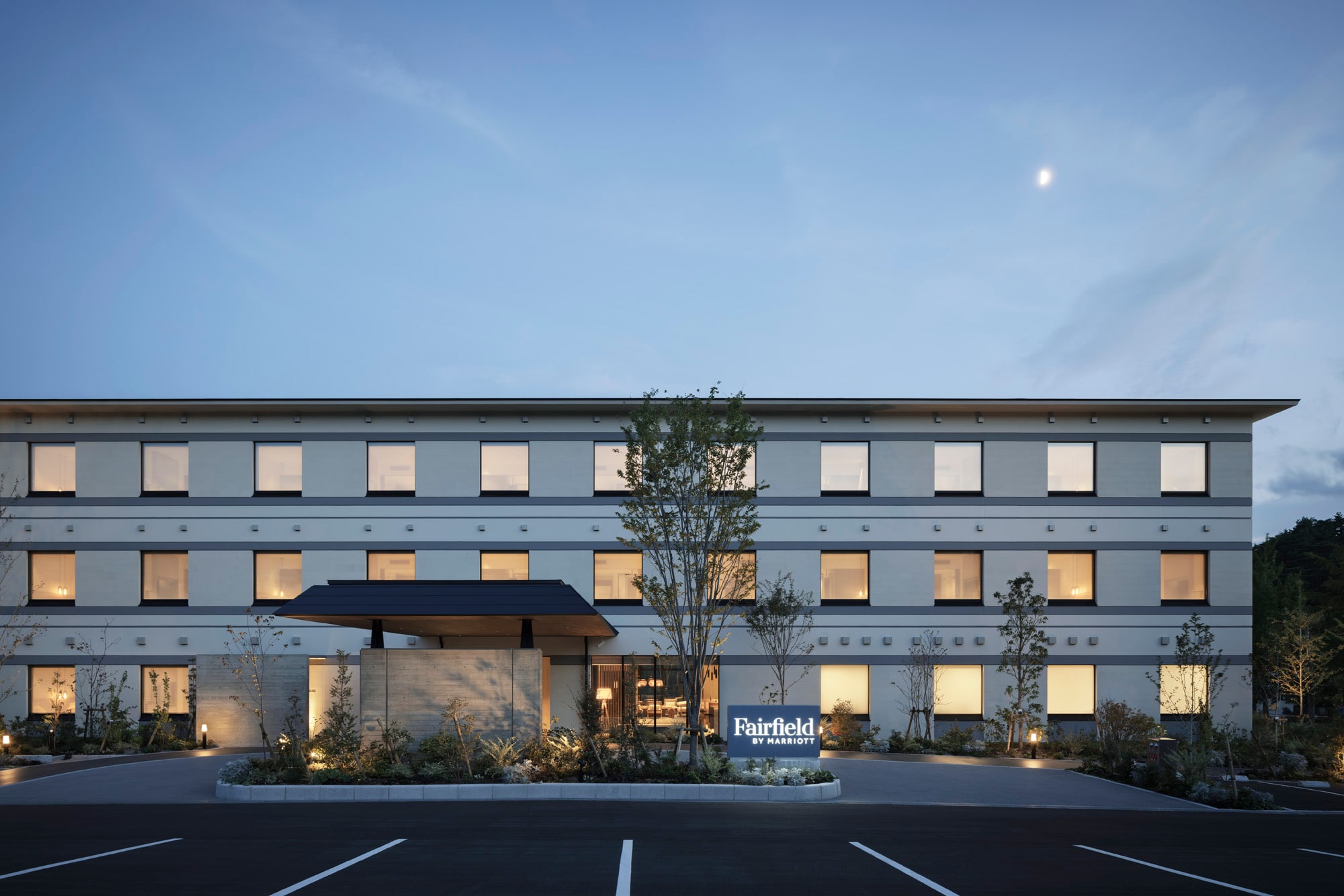 Exterior: Use our hotel as your base to discover the hidden charms of the area.