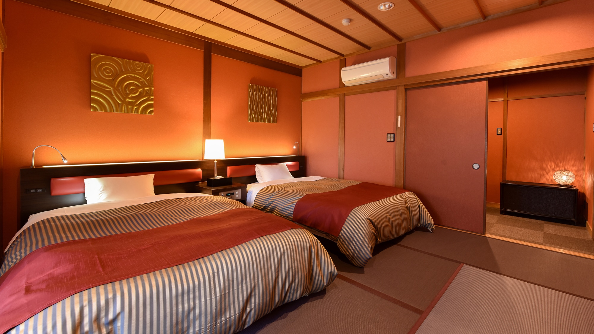 * [Special room 10 tatami mats ~] (No smoking, 100% private source with a free-flowing bath)