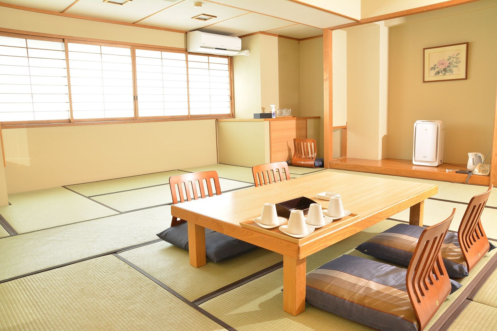 Mountain side Japanese style room 10 tatami mats