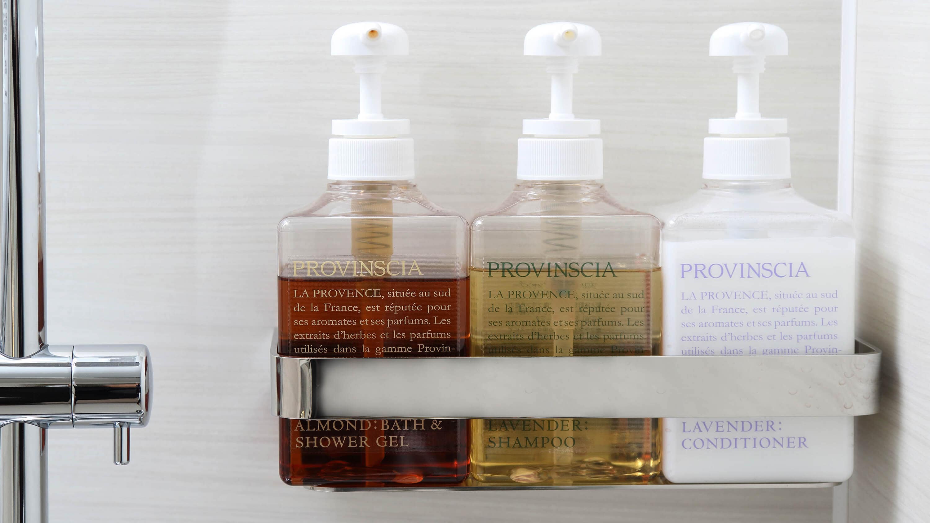 Fully equipped with shampoo. Bathrooms are equipped with a head shower and a hand shower