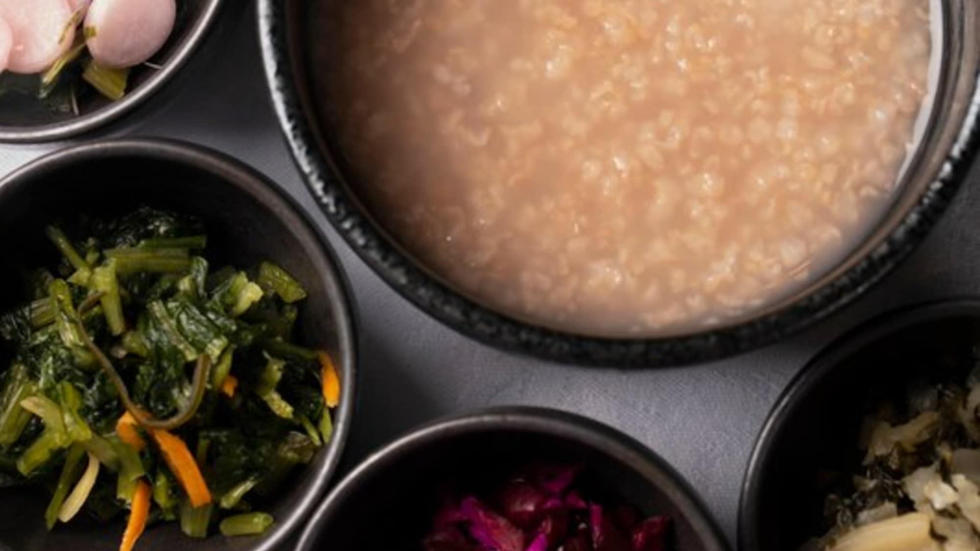 A fragrant and fragrant roasted green tea porridge that won the first place in the breakfast festival Kyoto Prefecture