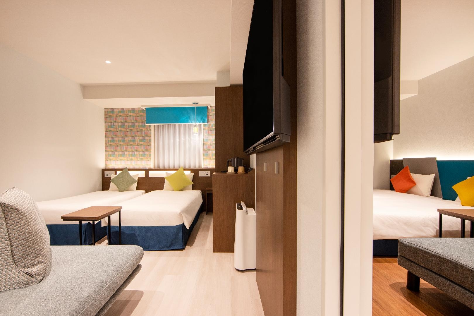 Connecting Rooms
