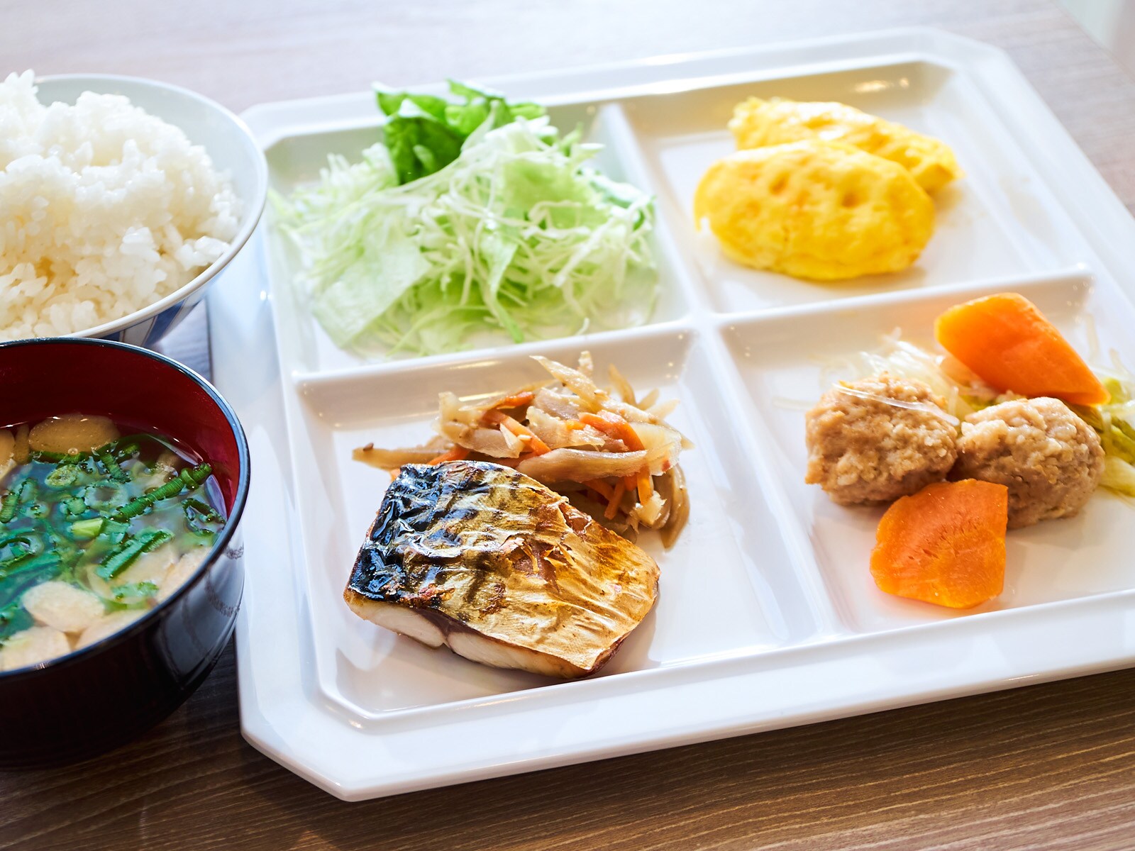 Breakfast time: 6:30-9:00