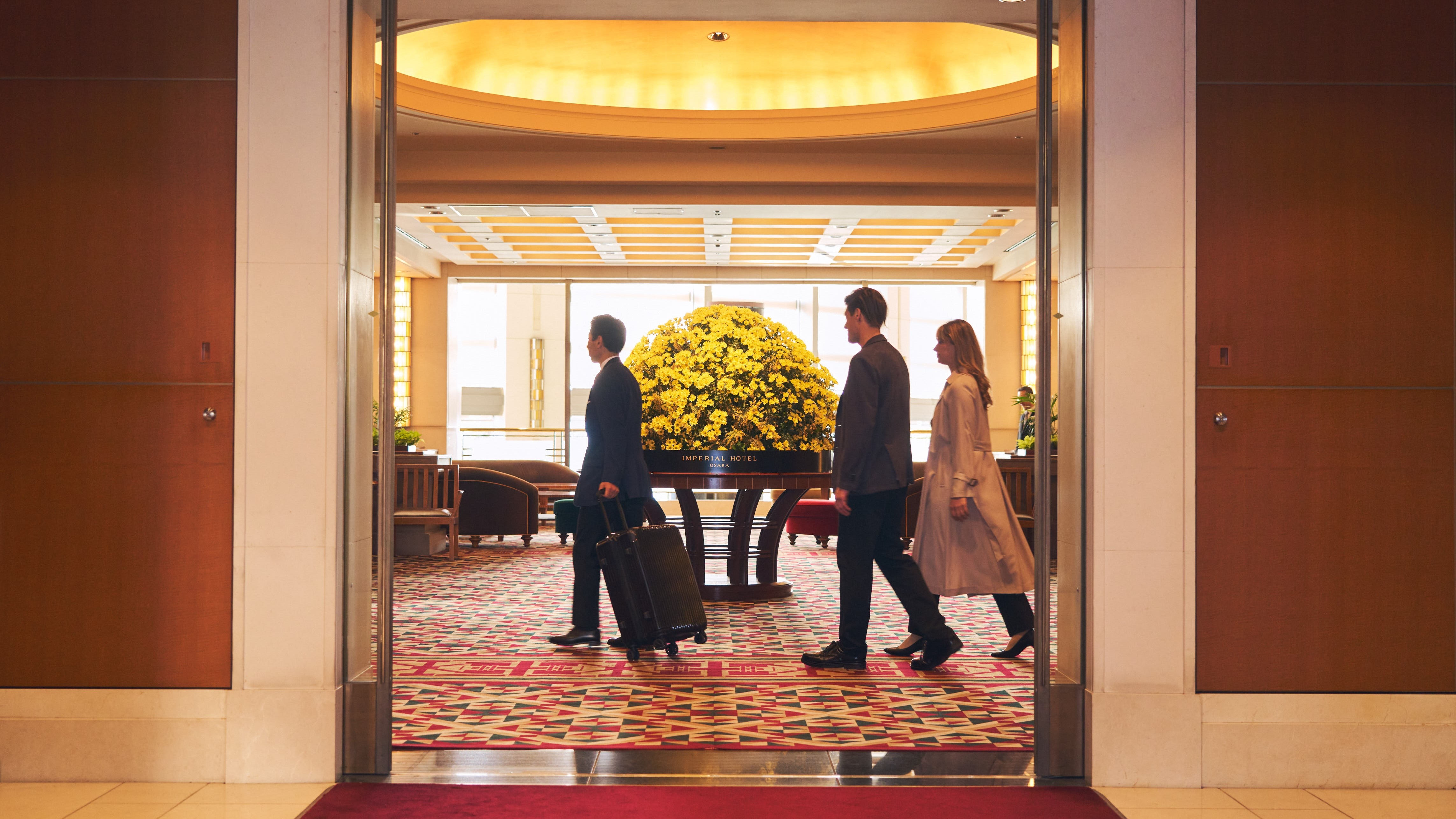 The second floor lobby welcomes guests.