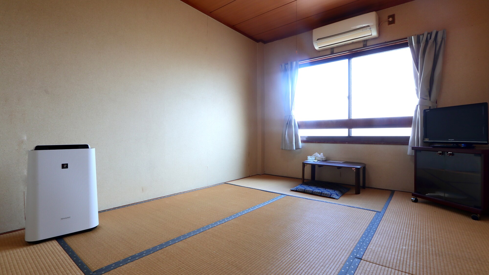 [Japanese-style room, 6 tatami mats] Recommended for 1 to 2 people