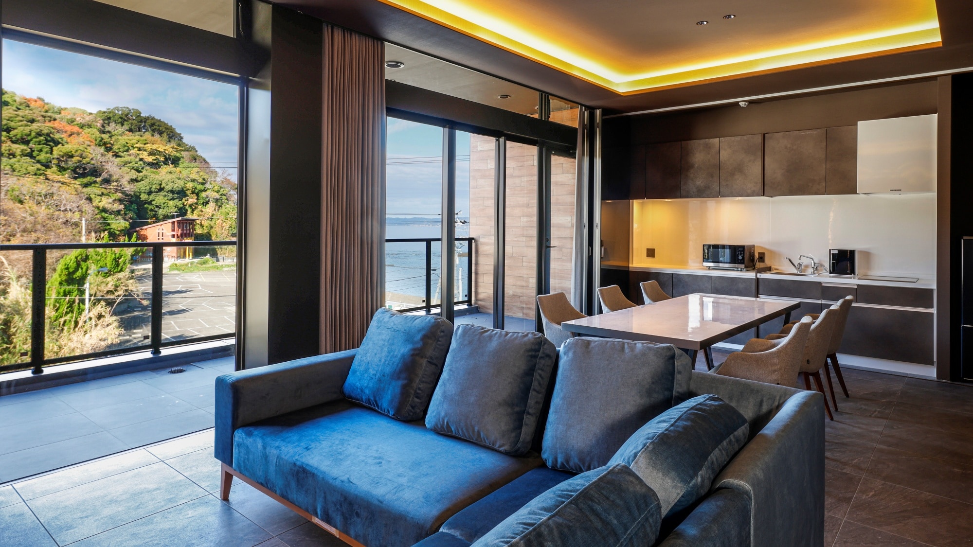 【Giraffe 2층】 거실 공간