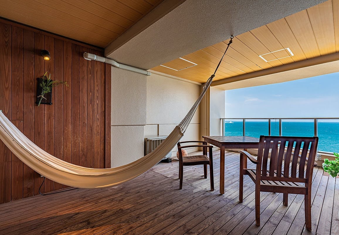 Modern Japanese-style room with observation deck terrace (non-smoking) [R1 year 6/28 ~]