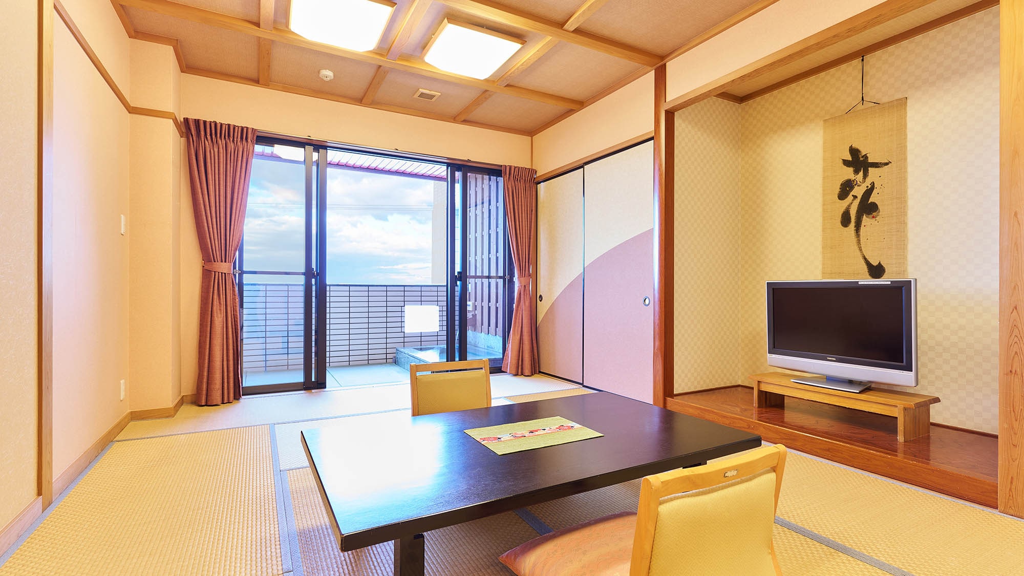 ・[Guest Room/Nagisa Suna] A room with a warm atmosphere. You can relax both body and mind while traveling.