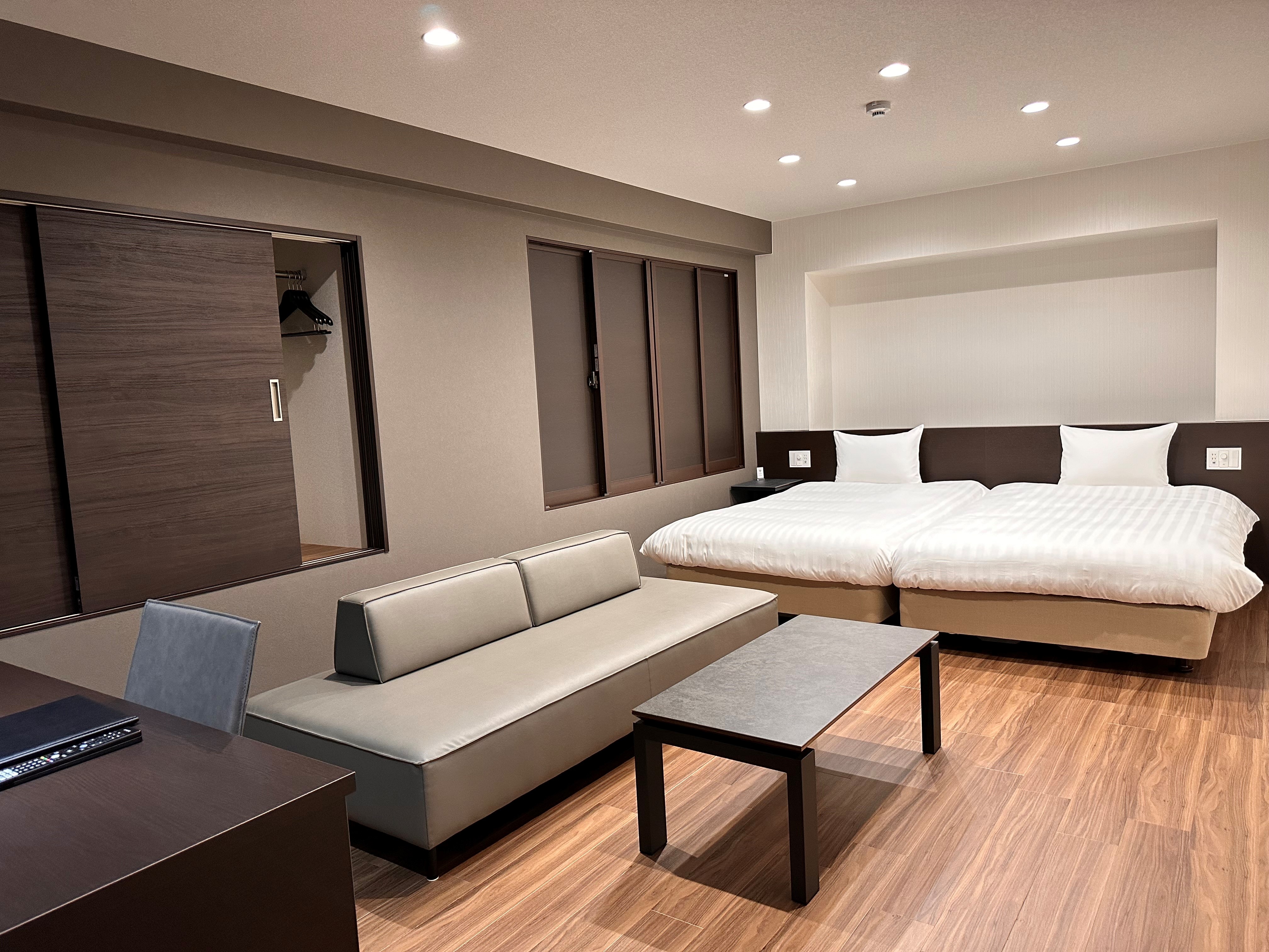 Ví dụ: Phòng ngủ đôi sang trọng