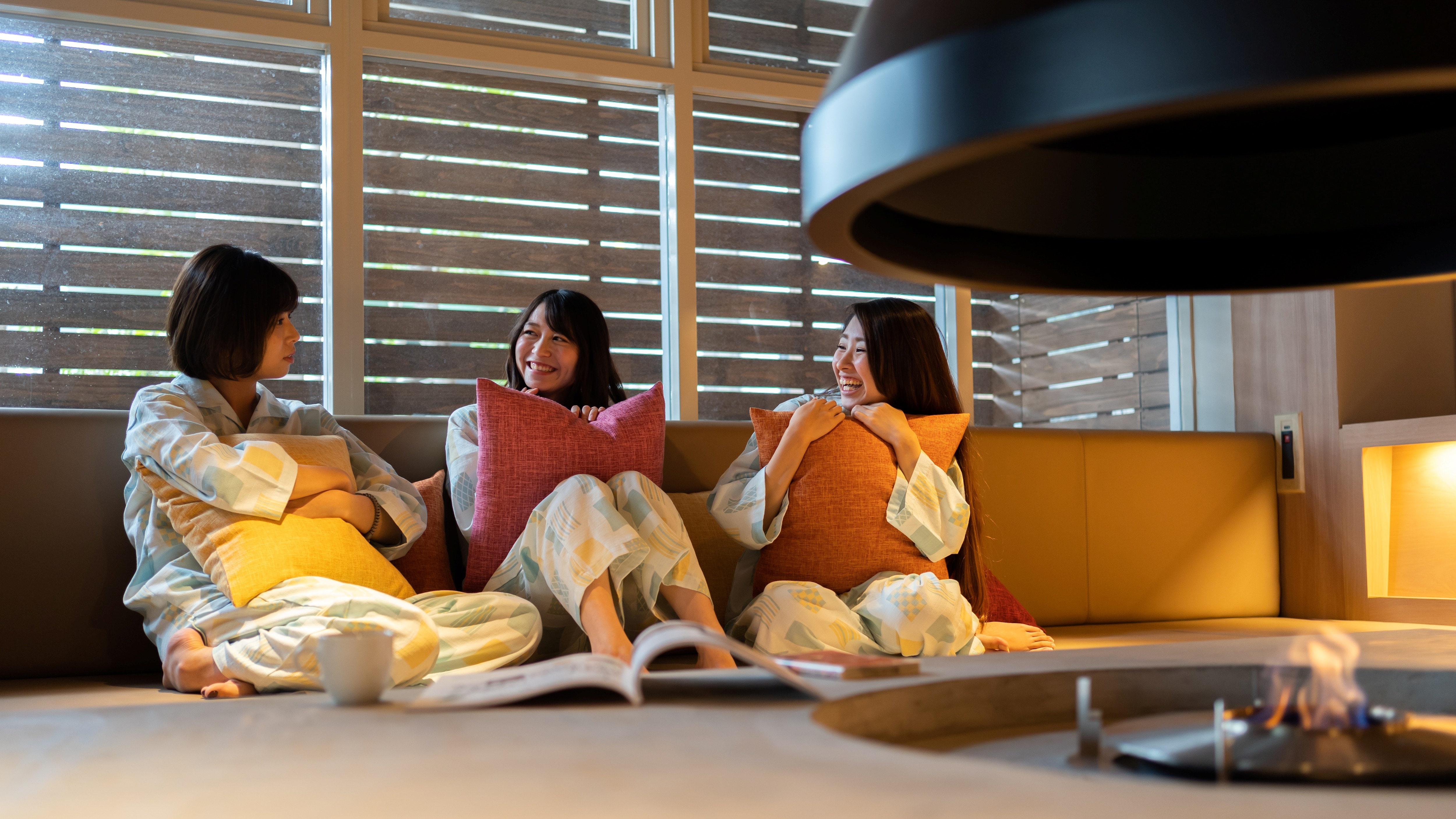 Relaxation spot IKAKOI. Enjoy chatting in cute indoor wear.