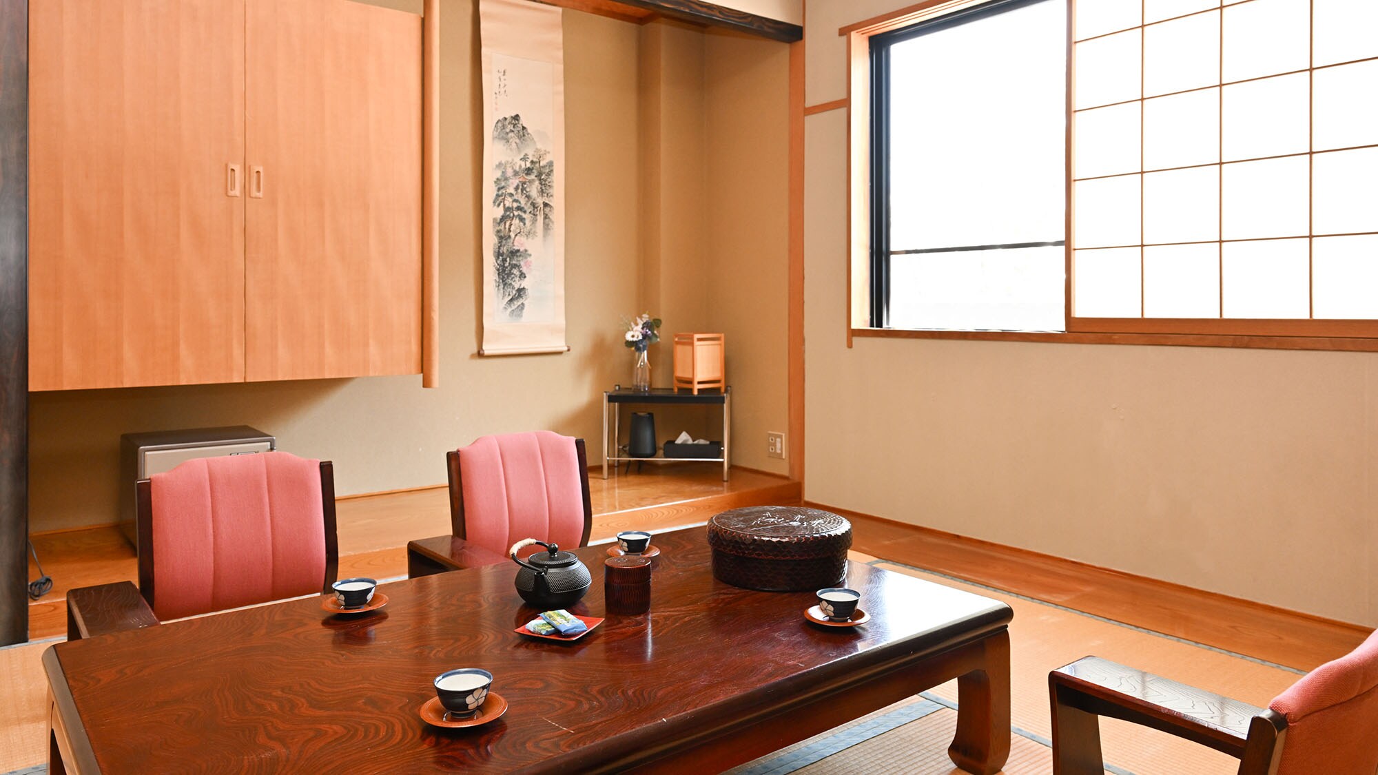・[Kamar bergaya Jepang di lantai 3 (dengan toilet)] Silakan bersantai di tempat bersuasana Jepang.
