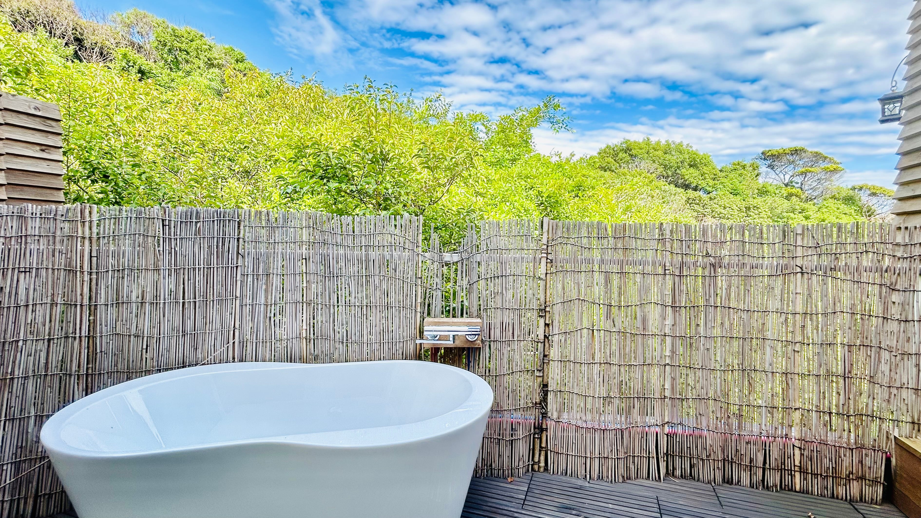 [Non-smoking] Japanese-style room with open-air bath / Western-style room with open-air bath