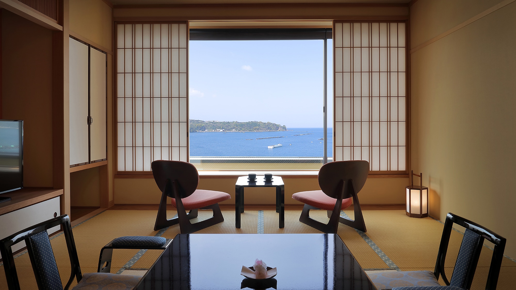 Japanese-Western room, 12 tatami mats "Iro" (Renovated in 2019)