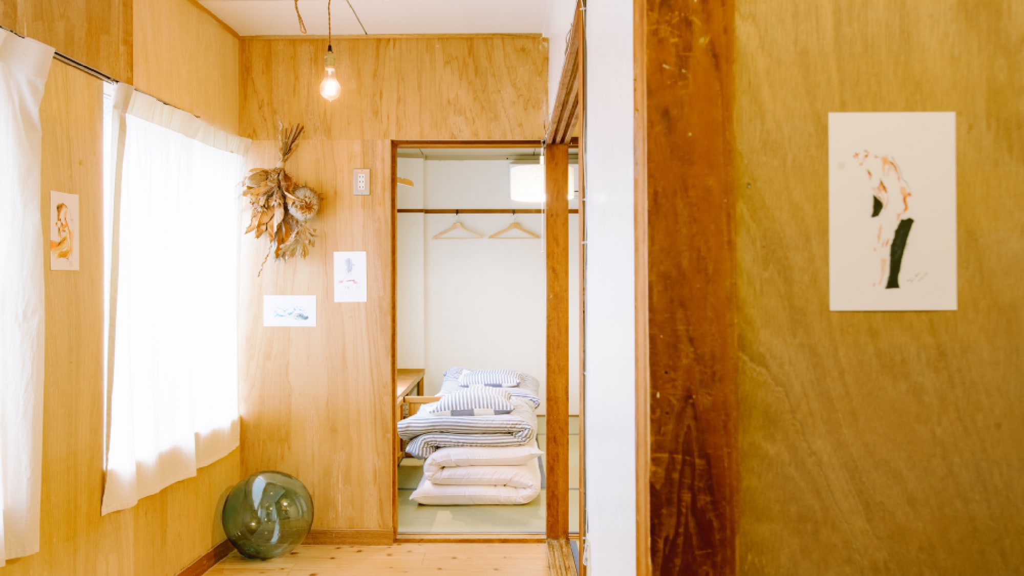 ・Guest room interior view