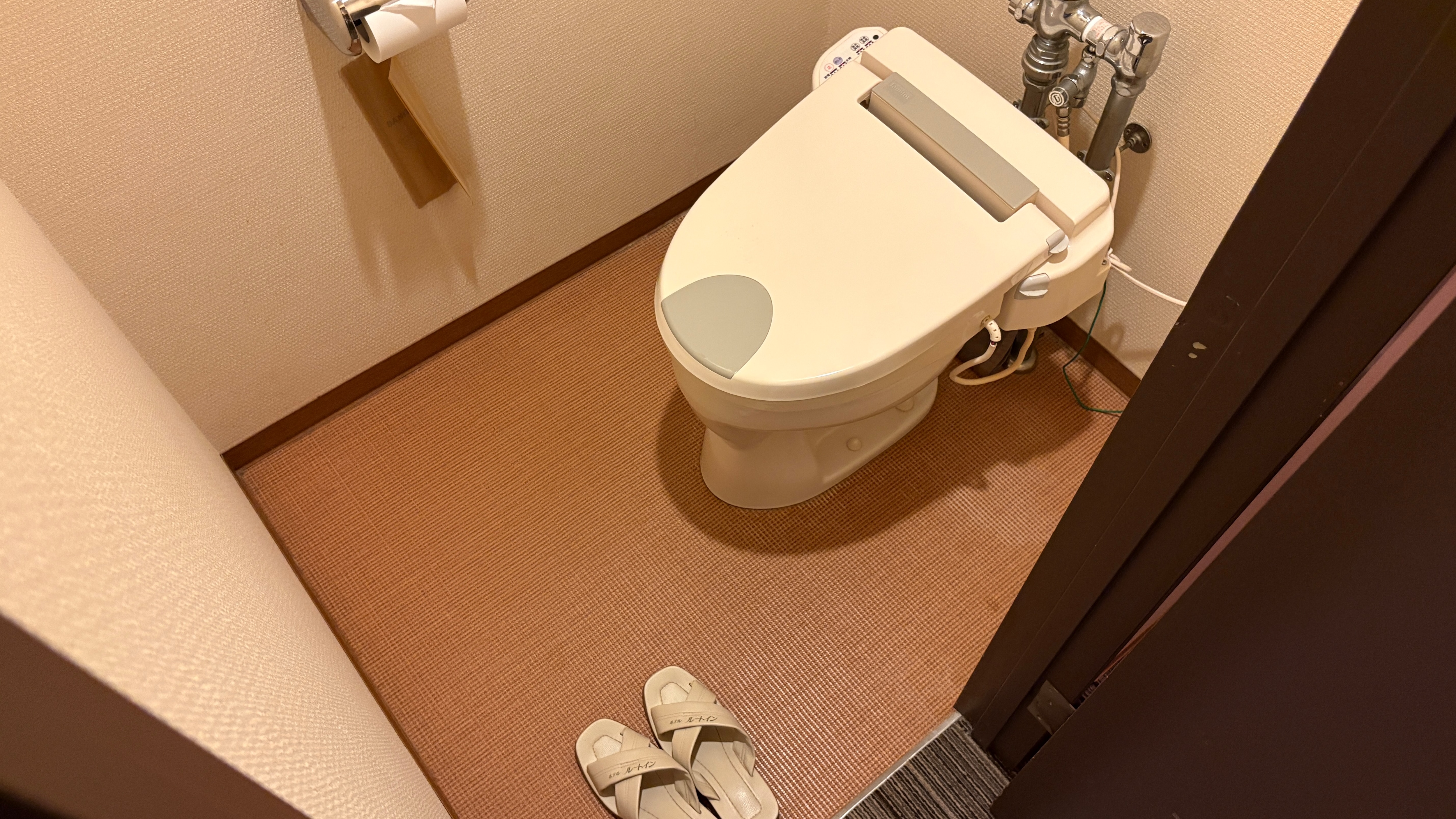 日式房间，卫生间