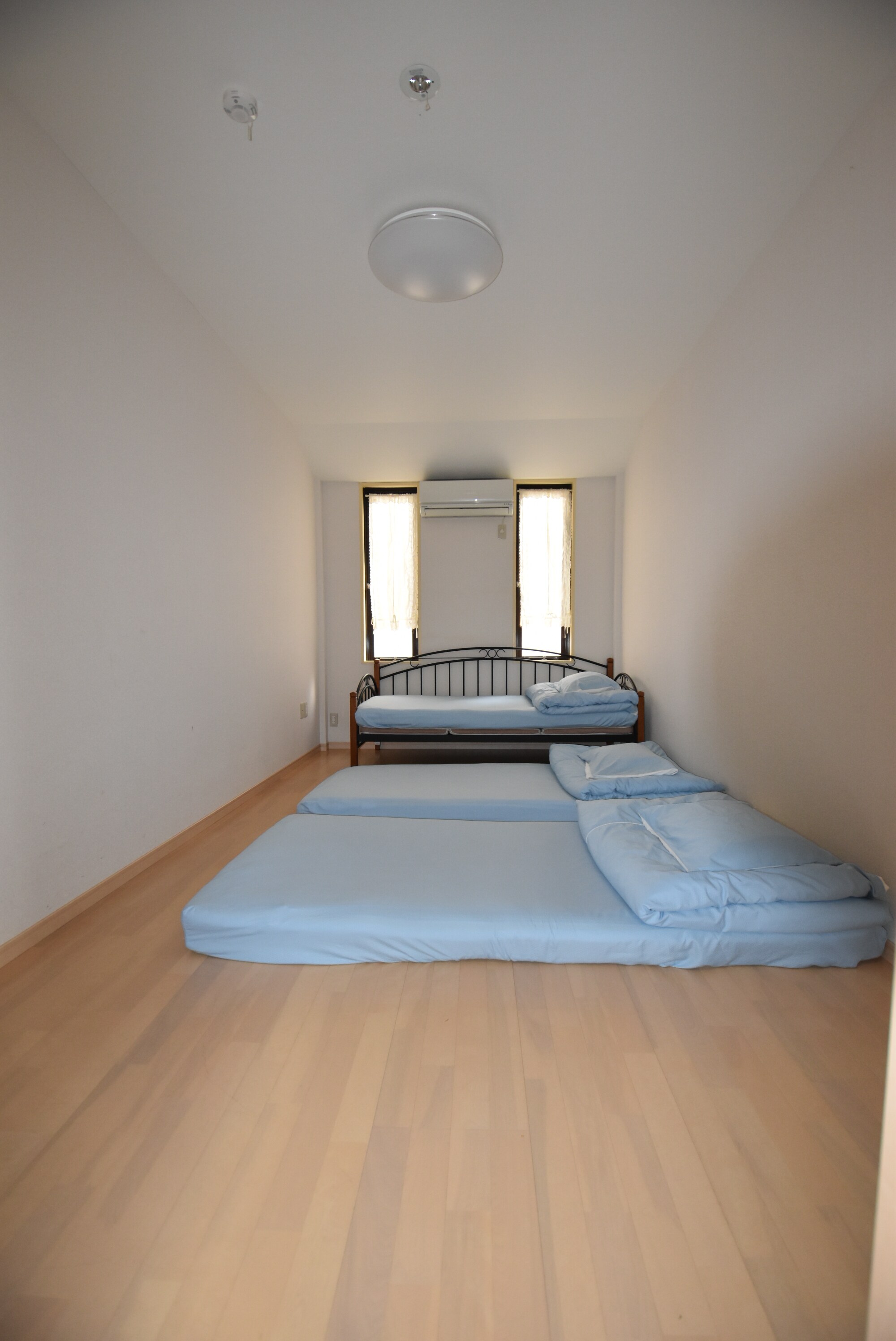 NO2 Room