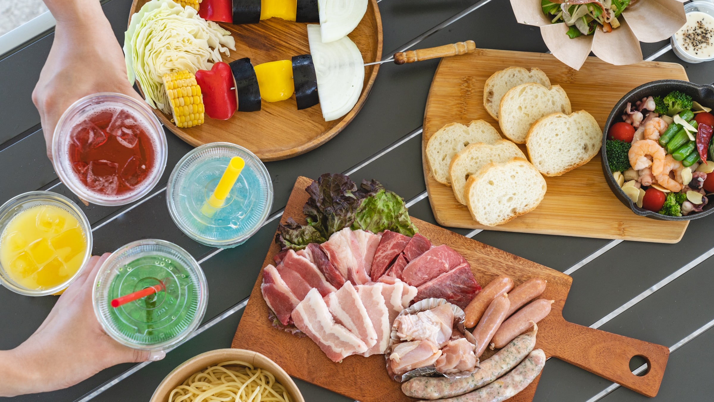 BBQ menggunakan bahan-bahan lokal