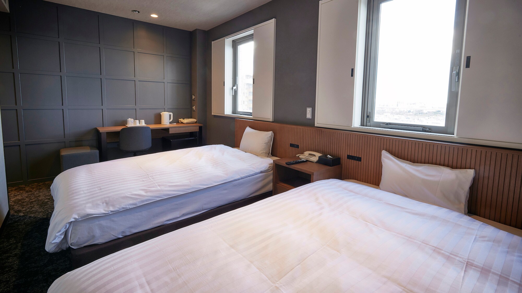 [Non-smoking] Main building twin room (24m²/semi-double bed 120cm wide x 2/capacity 1-4 people)