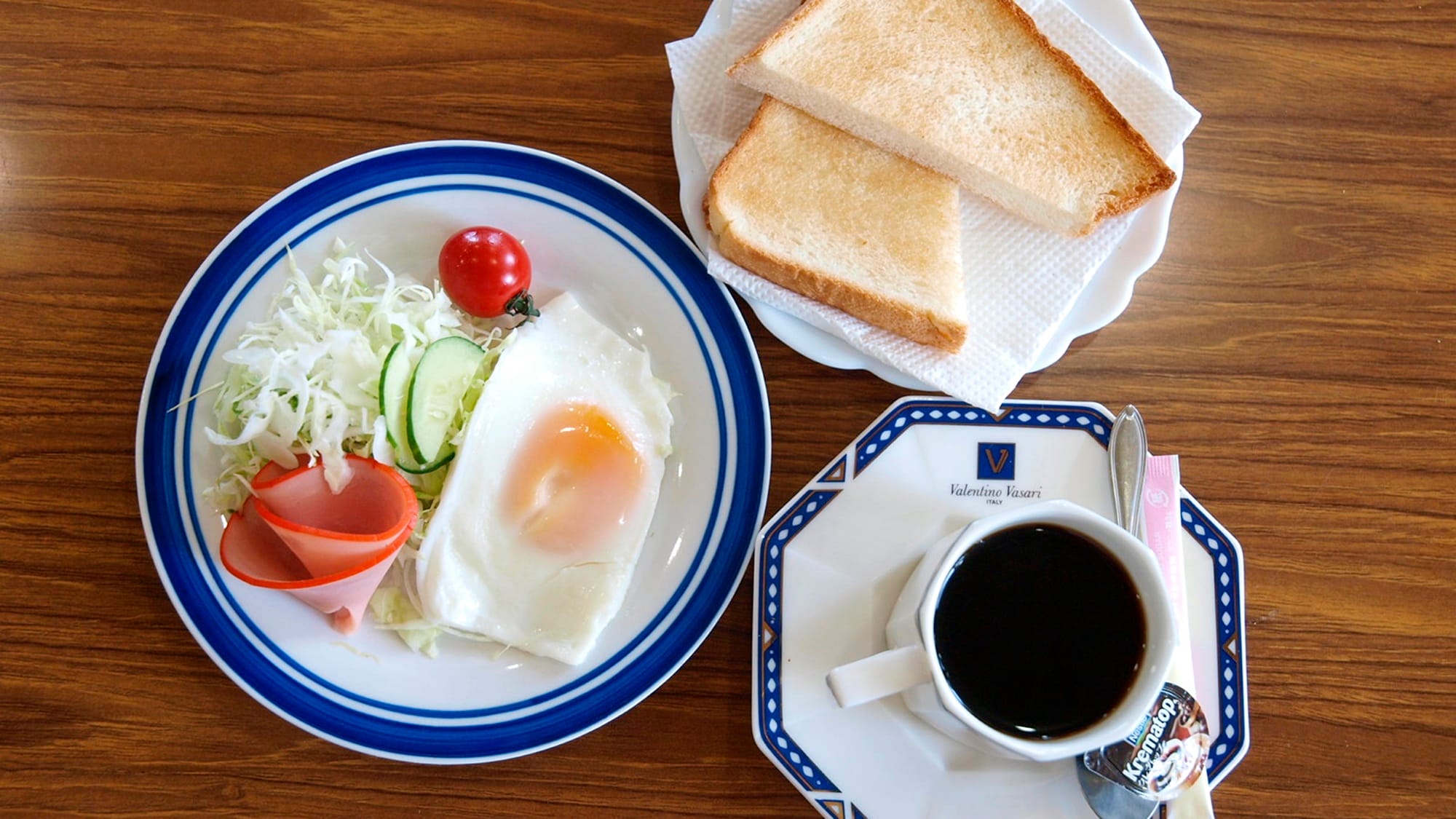 * [Breakfast arrangement example: Western food] Approximately 20 types of Japanese and Western buffet