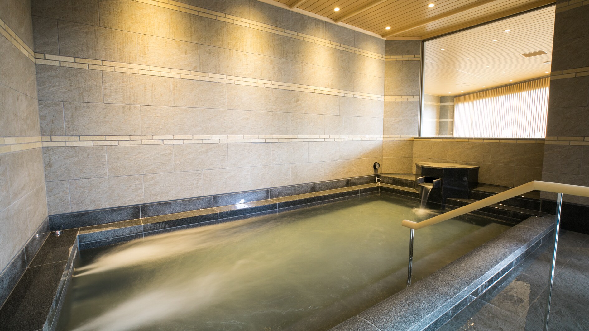Renewal ♪ Radon hot spring (male)