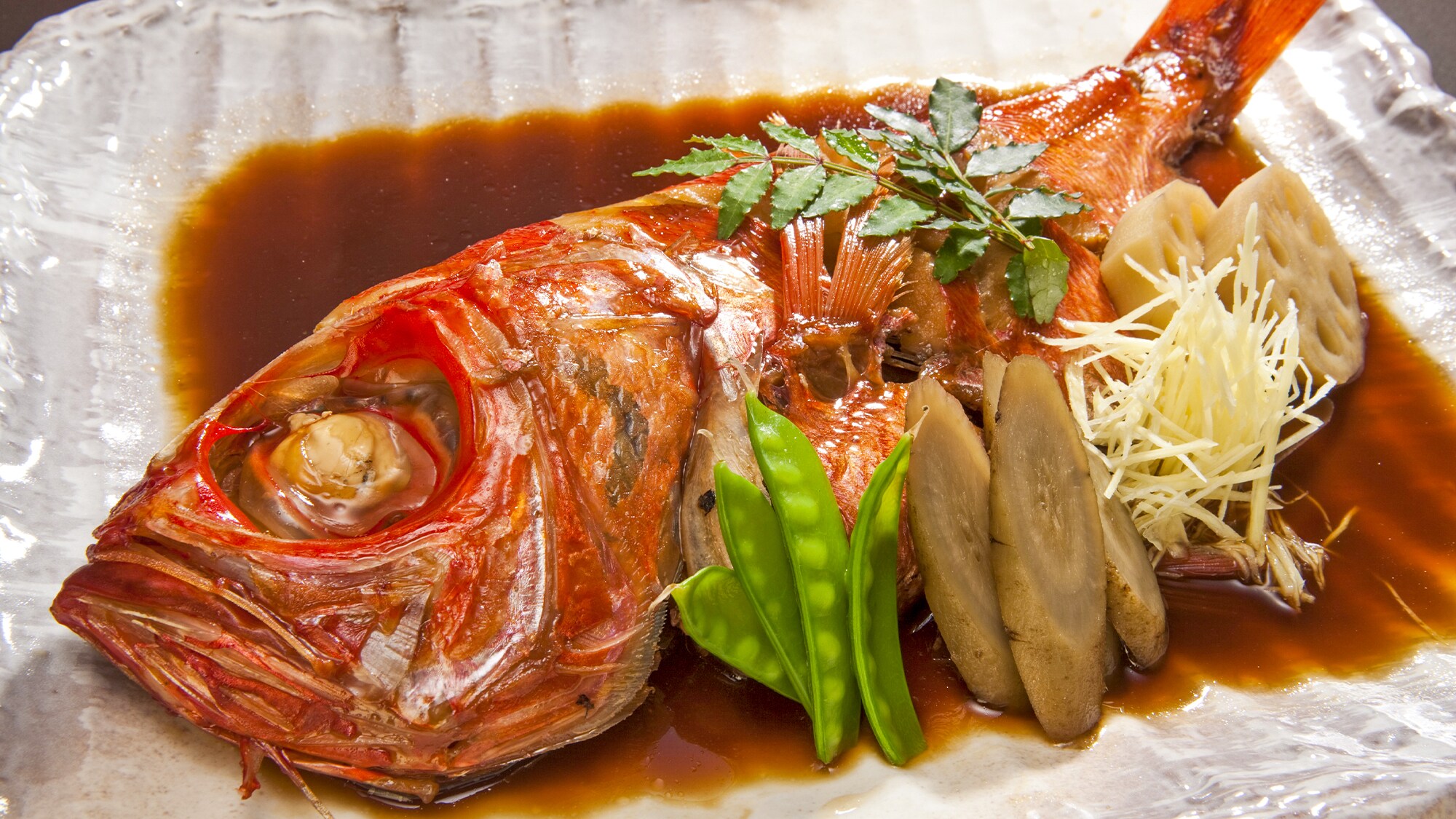 [Boiled golden-eyed snapper]