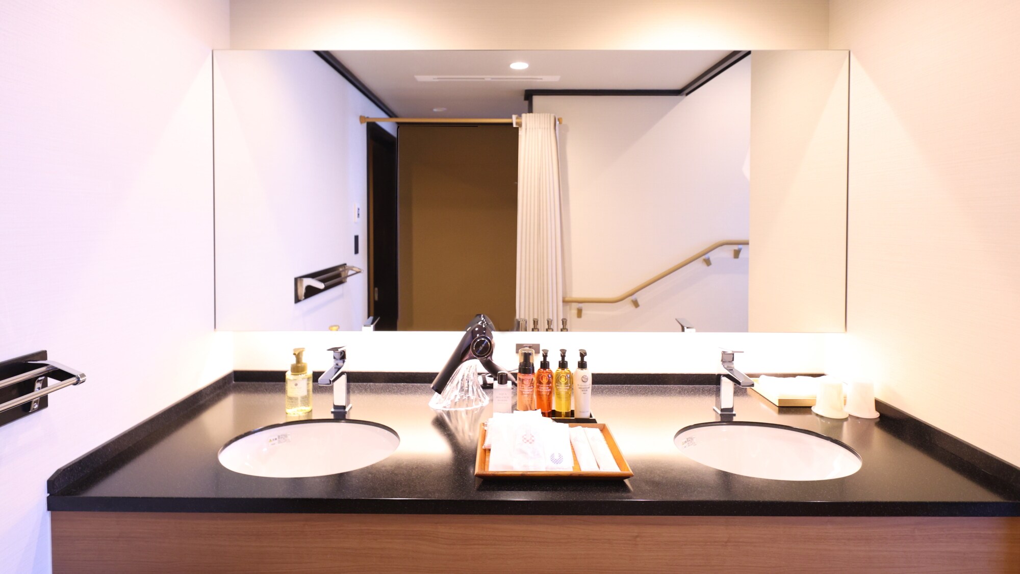 [Kozuki/Koyo] Suite ở tầng cao nhất có bồn tắm bán lộ thiên/90 mét vuông/~4 người