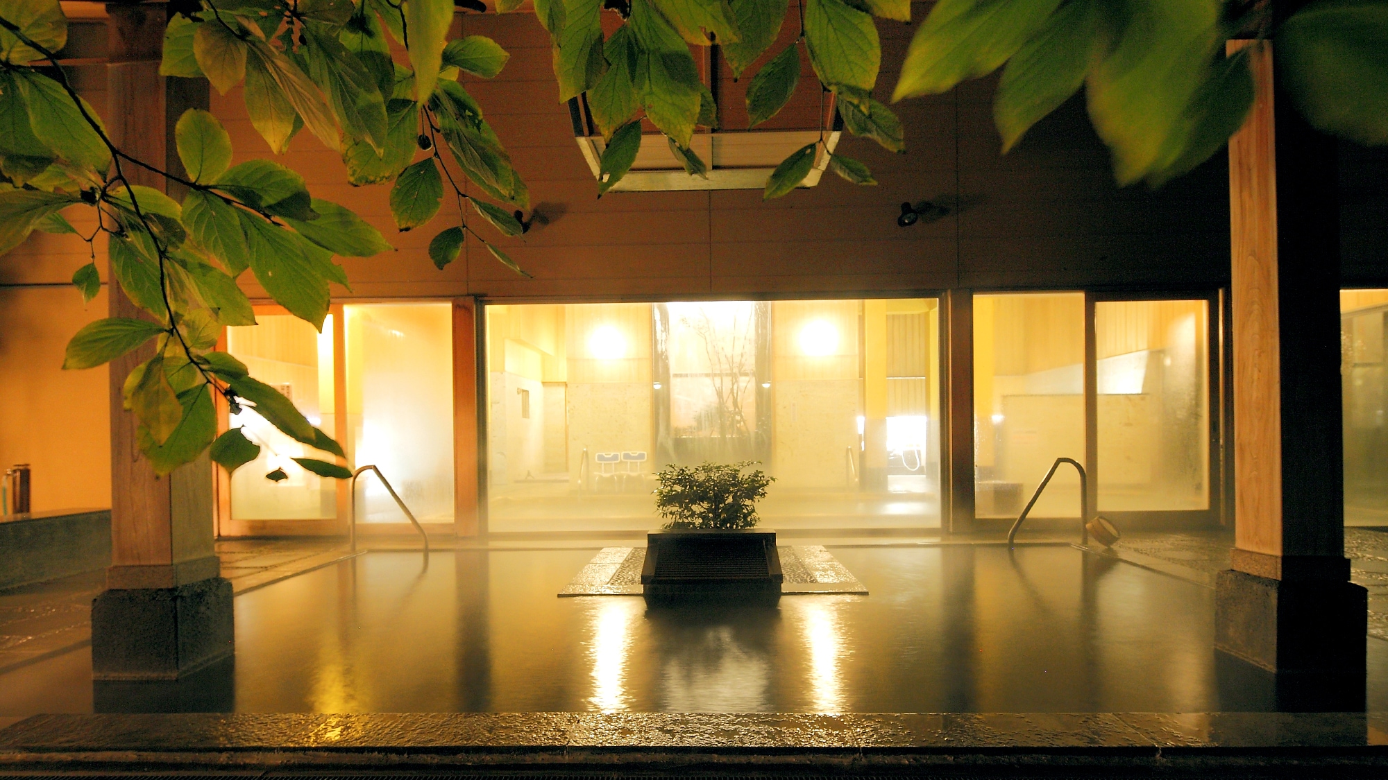 [Large open-air garden bath]