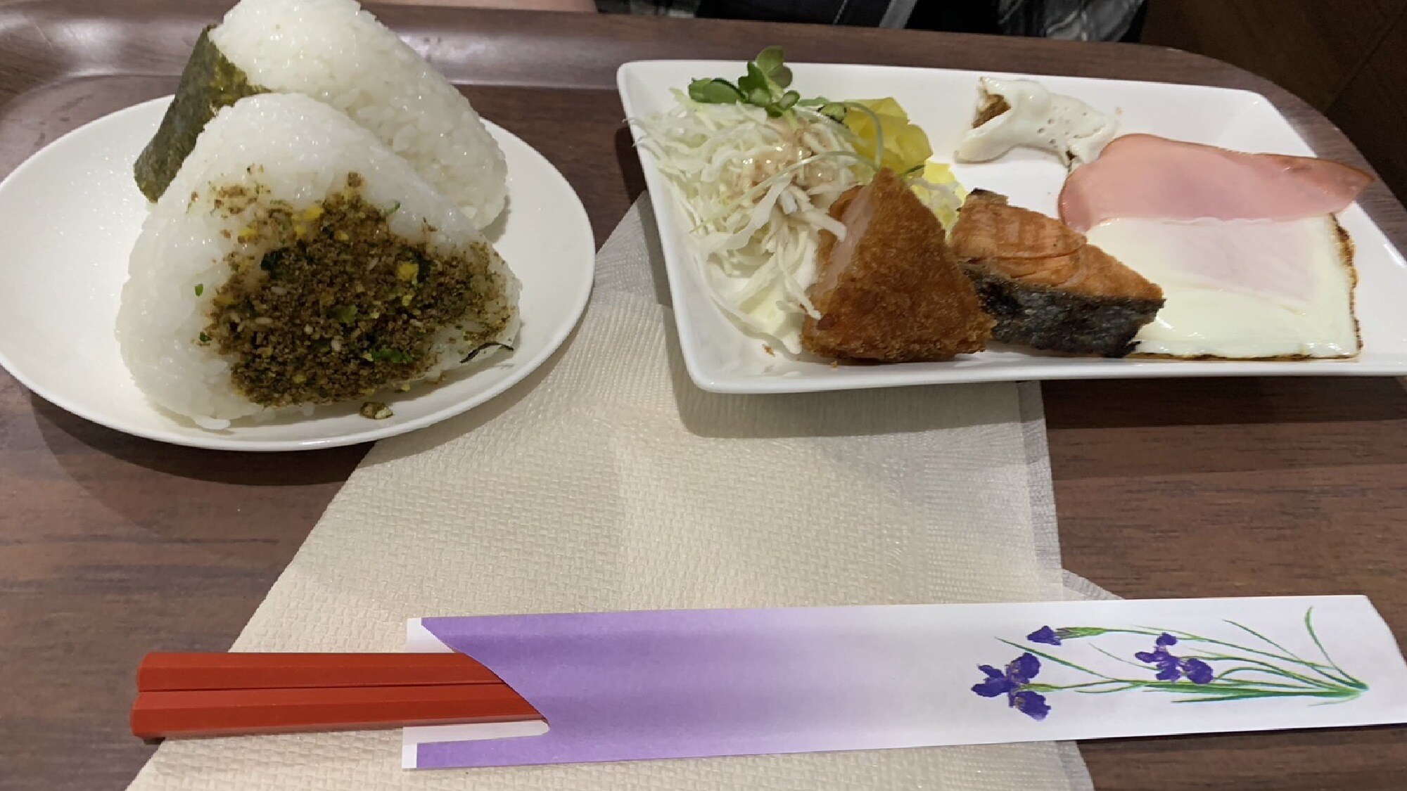 ・Contoh sarapan