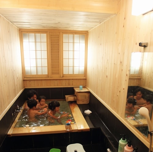 Private bath ☆ Baby's hot spring debut! Relax with the whole family